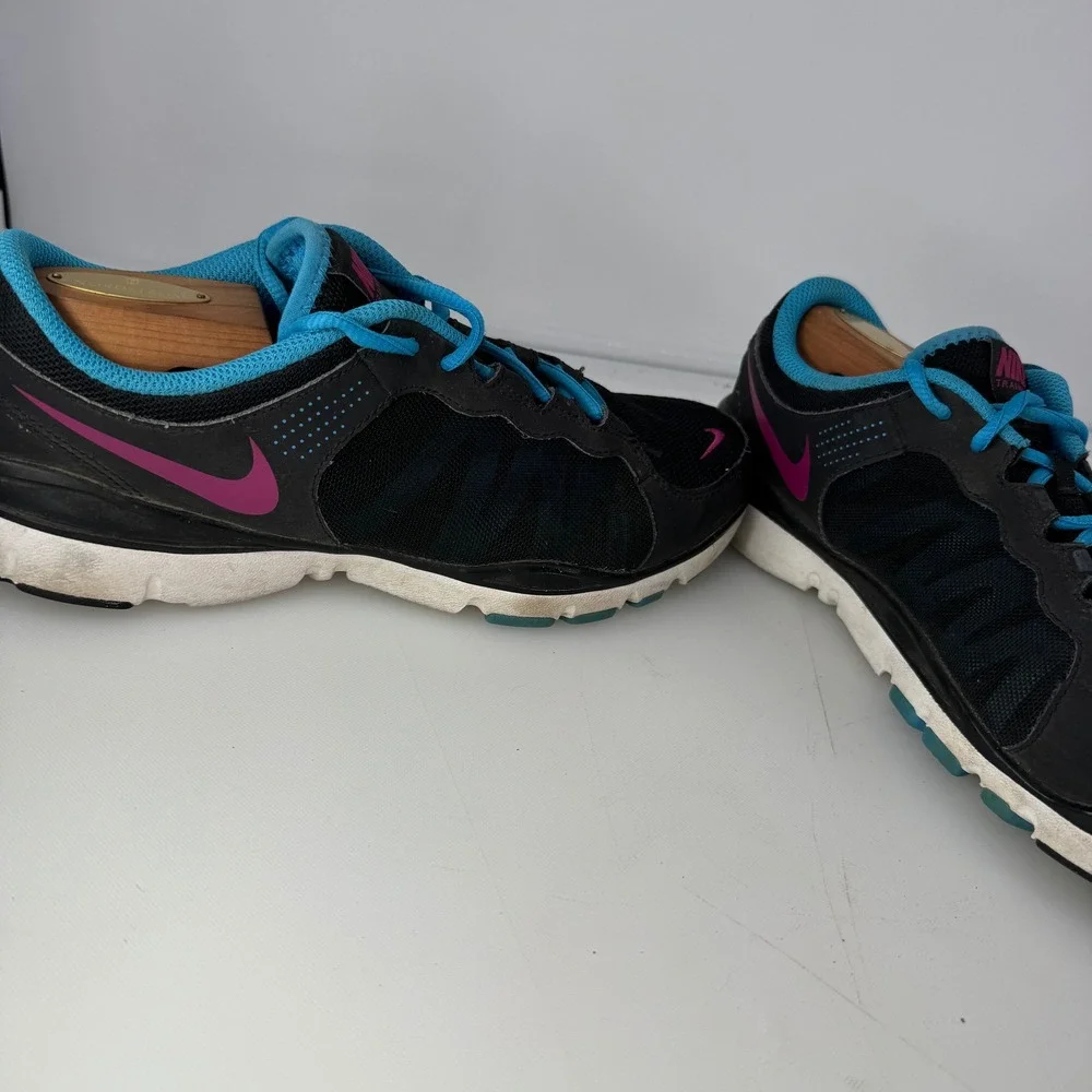 Nike Flex TR 2 Sneakers Women 8.5 Black Blue Pink Gym Workout Athletic Running